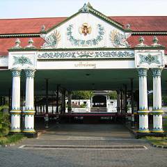 1 Day Tour Yogyakarta Bagian Tengah / Kota