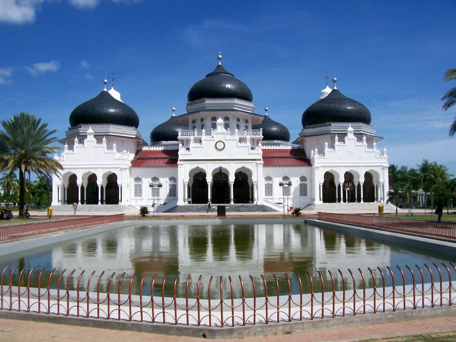 Keindahan Masjid Agung Baiturrahman  In Banda Aceh di Kota Banda Aceh